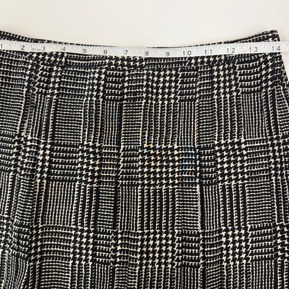 Vintage Adolfo Womens Silk Houndstooth Pleated Skirt Size Medium Black White - Picture 7 of 8